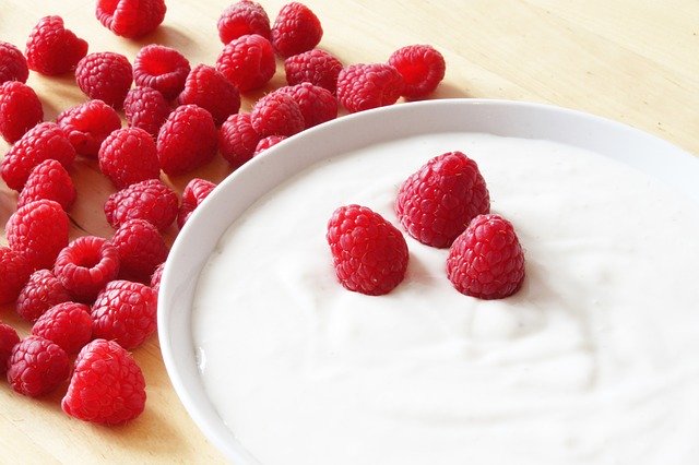 raspberries 1925178 640
